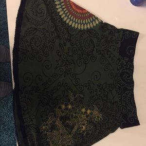 Desigual. Skirt. Green.